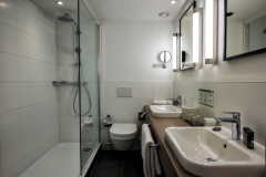 Grand City Holiday Inn Berlin; Hotel; Bar, Restaurant