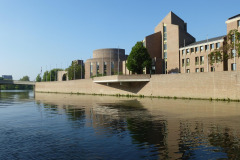 maastricht-426102_1280