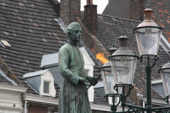 statue-6532025_1280