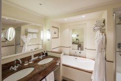 grand-hotel-amrath-kurhaus-badkamer-1200x800
