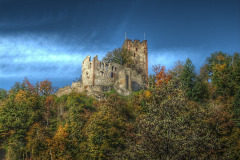 castellated-castle-201572_1280