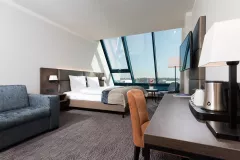 fue01-executive-double-room1.1.low-res