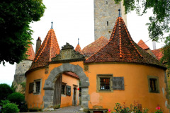 castle-1589137_1280